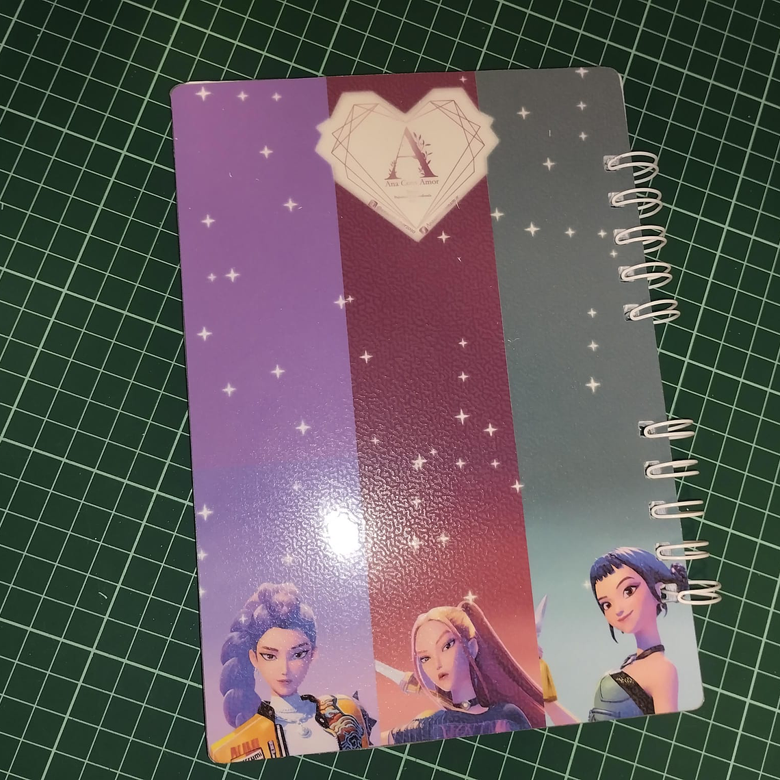 Caderno Huntrix 100 Folhas 4