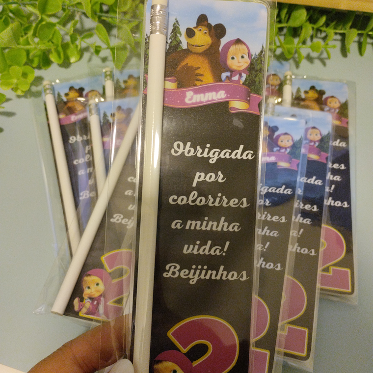 Lápis carvão + marcador de páginas 2