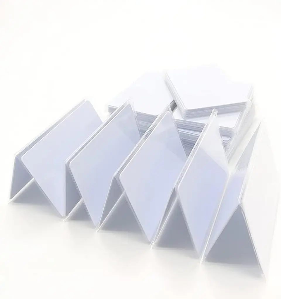 TARJETA CREDENCIAL PVC BRILLANTE IMPRIMIBLE O SUBLIMABLE 3