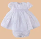 VESTIDO BAUTIZO NIDO DE ABEJA BORDADO CON GORRO Y CUBRE PAÑAL BLANCO O MARFIL - Miniatura 2