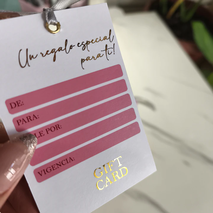 Gift Card con sobre vertical + cinta y ojetillos 2