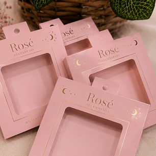 Cajita con tags para collares con Foil 9x9x1cm