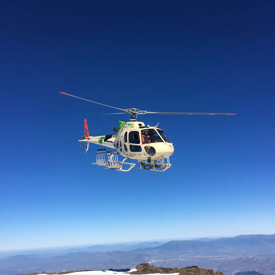 Private Helicopter Flight & Logistics Embalse del Yeso- May 24 2