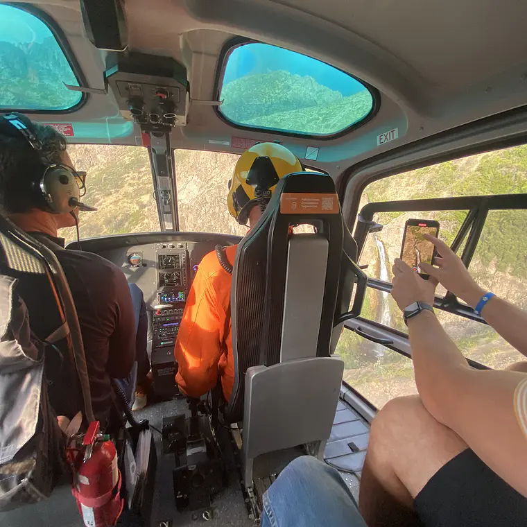 20-minute Panoramic Helicopter Tour Santiago 2