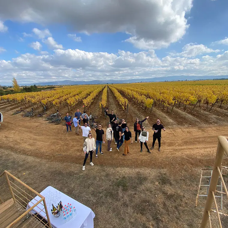 Reservation for 9 passenger bike & vineyard tour  3