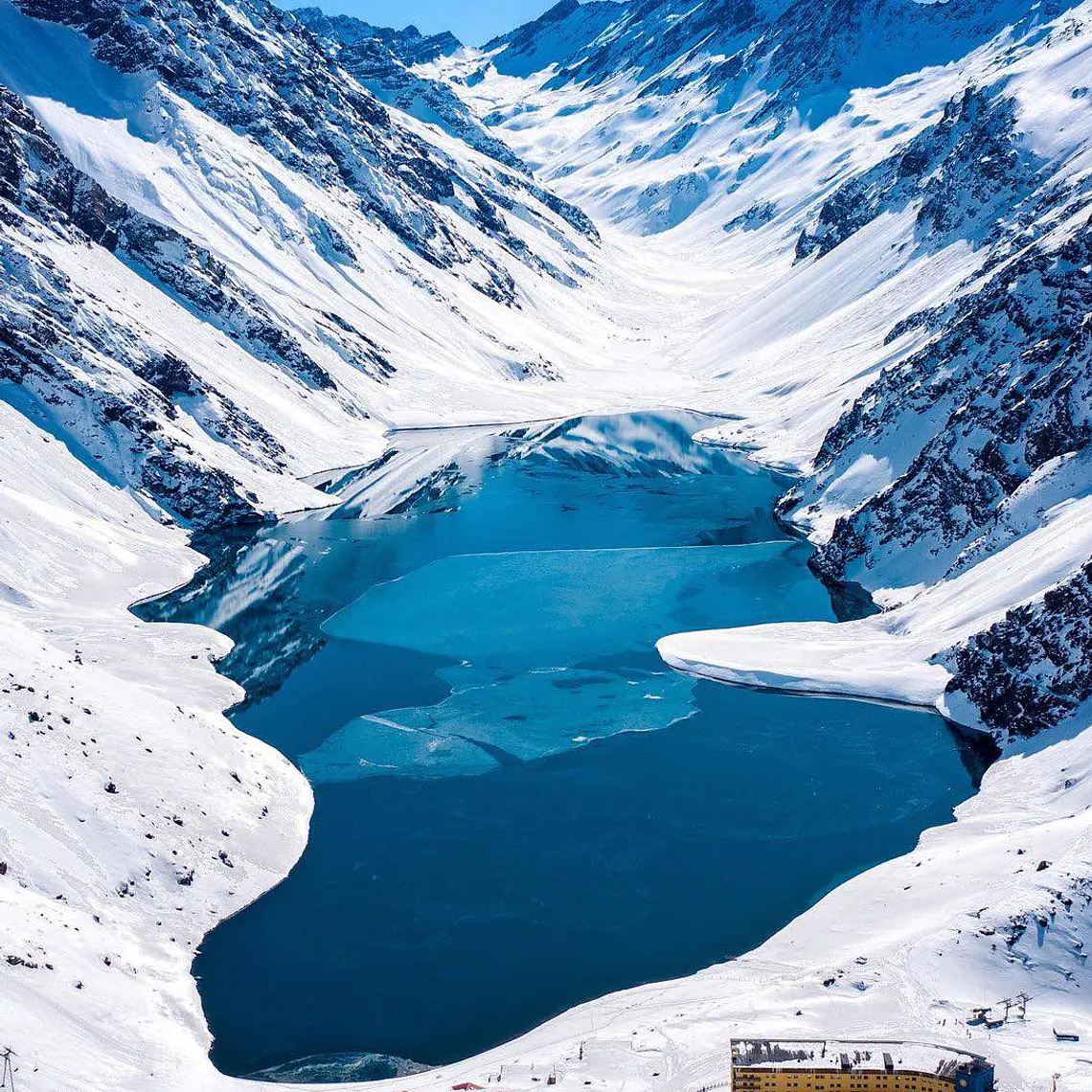 Vuelo en Helicóptero a Portillo y Laguna del Inca 1