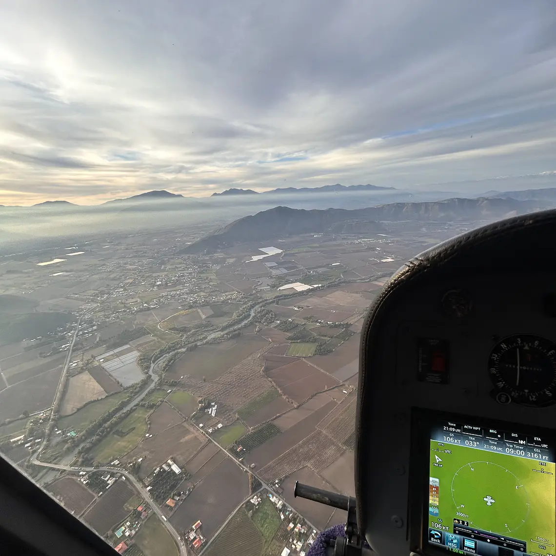 Helicopter transfer to Viña Vik  4