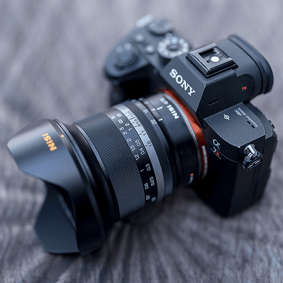 Lente NiSi 15mm f/4 Sunstar Gran Angular ASPH para Sony E- Image 17