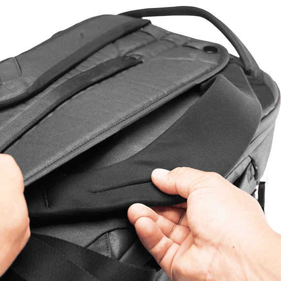 Mochila Peak Design Travel Backpack 30L Negro- Image 12
