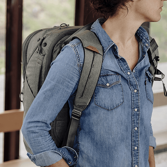 Mochila Peak Design Travel Backpack 45L Gris Verde- Image 30