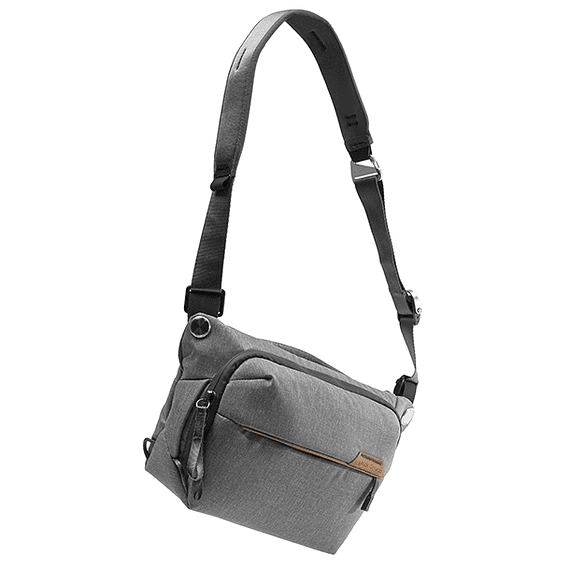 Bolso Peak Design Everyday Sling 6L v2 Gris Claro- Image 3