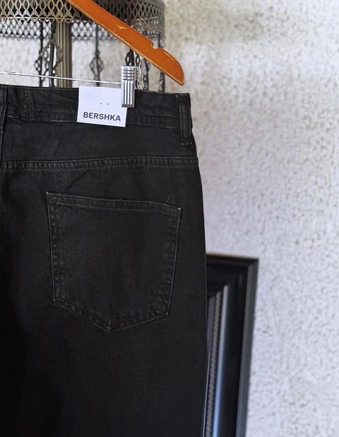 Jeans MOMS BERSHKA 