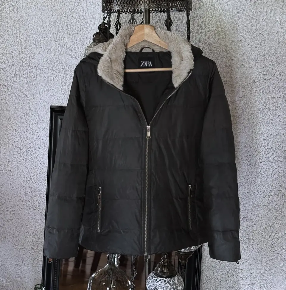 PARKA VERDE MILITAR ZARA PLUMA TALLA L 2