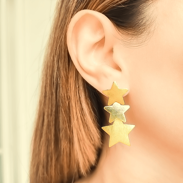 Aros 3 Estrellas Satinadas Enchapado Oro 18K