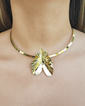 Collar Rígido Orquídea  Enchapado Oro 18K