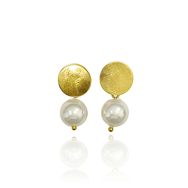 Aros Perla Shellpearl 8mm Tope Redondo Enchapado Oro 18K