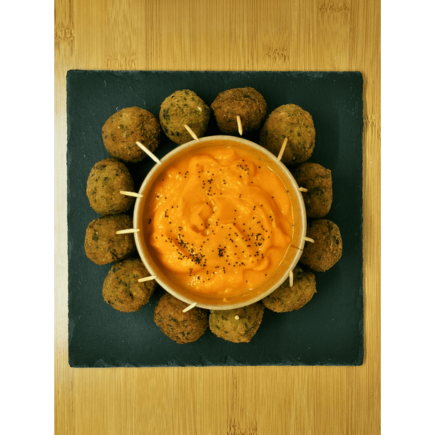 Bolitas de Falafel + Alioli de Zanahoria 3