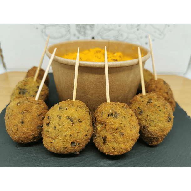 Bolitas de Falafel + Alioli de Zanahoria 4