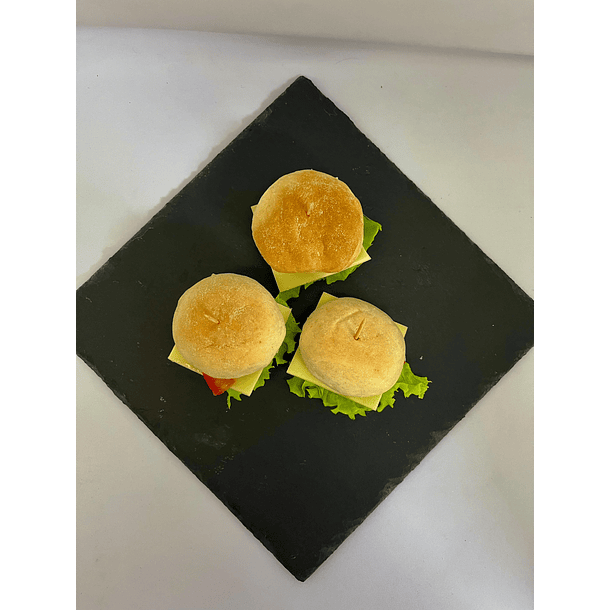 Tapaditos de Queso, Lechuga y tomate 2