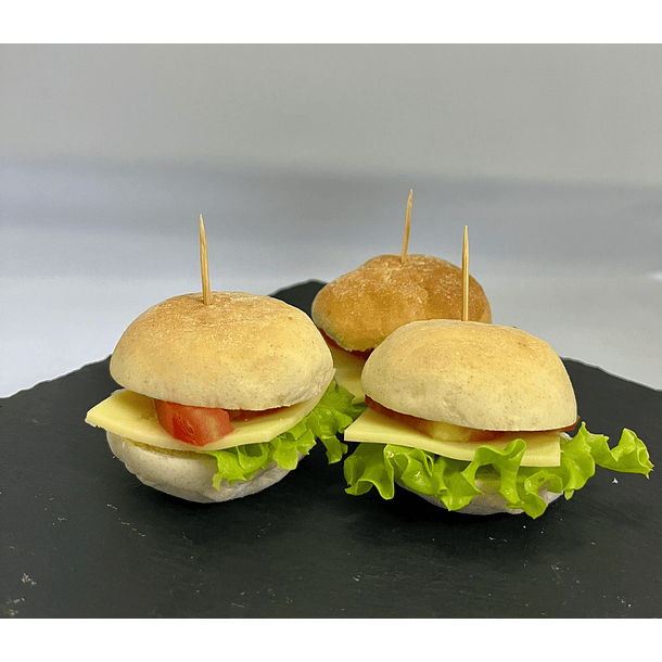 Tapaditos de Queso, Lechuga y tomate 1