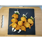 Brochetas de Camarón + salsa. 2