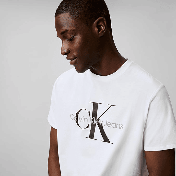 Camiseta Calvin Klein  1