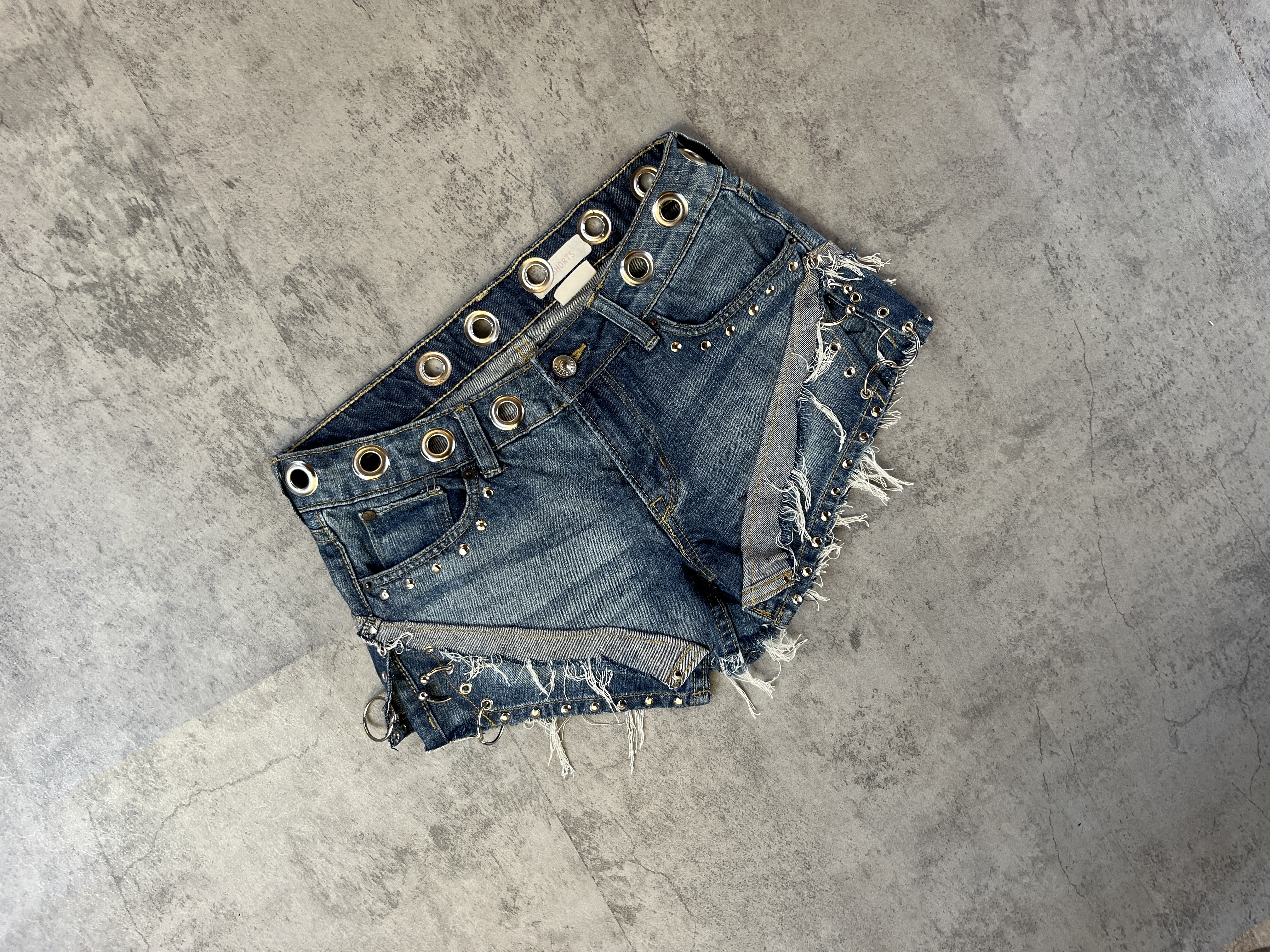 SHORT UPCYCLING | TALLA 34 2