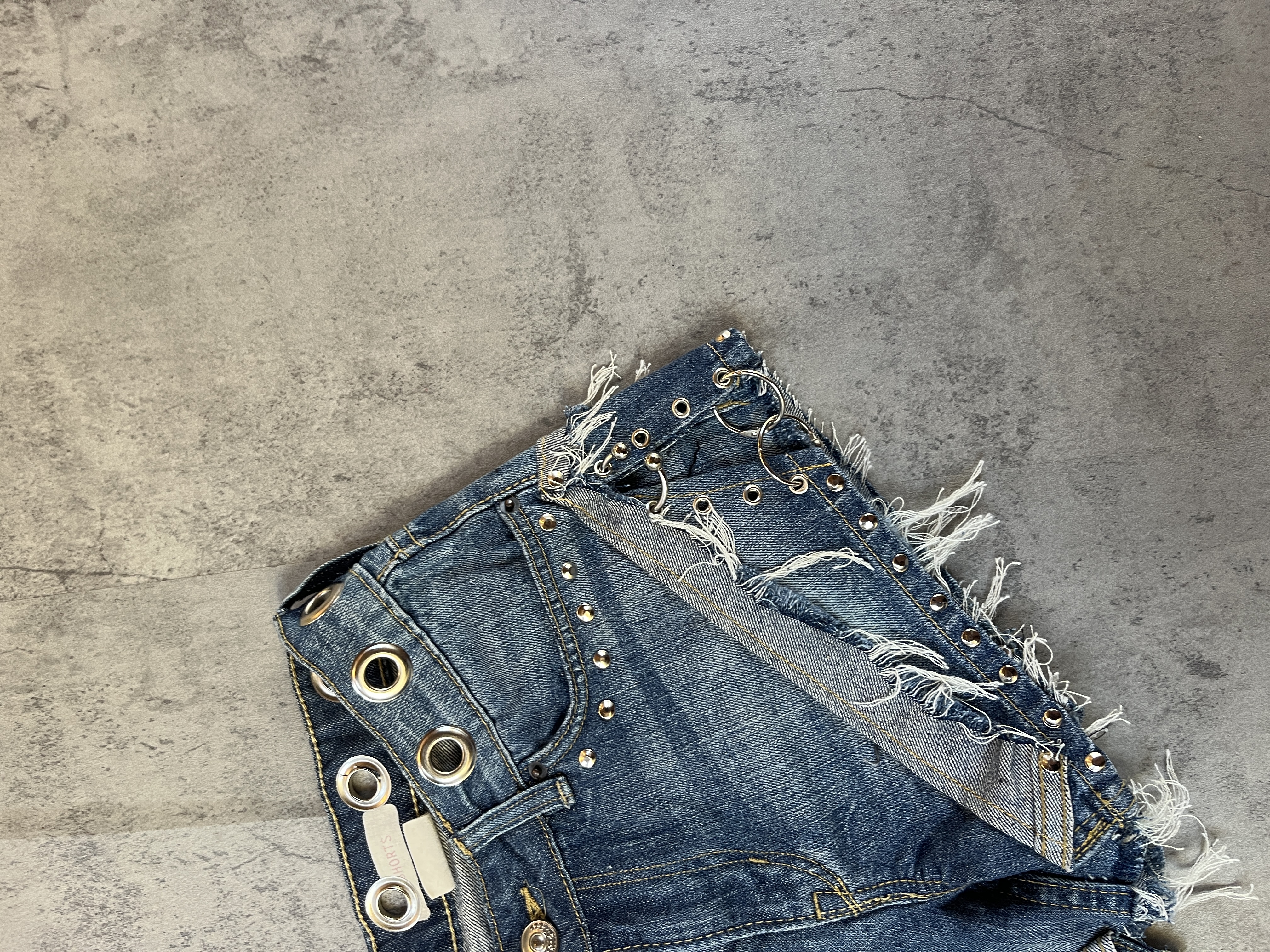 SHORT UPCYCLING | TALLA 34 3