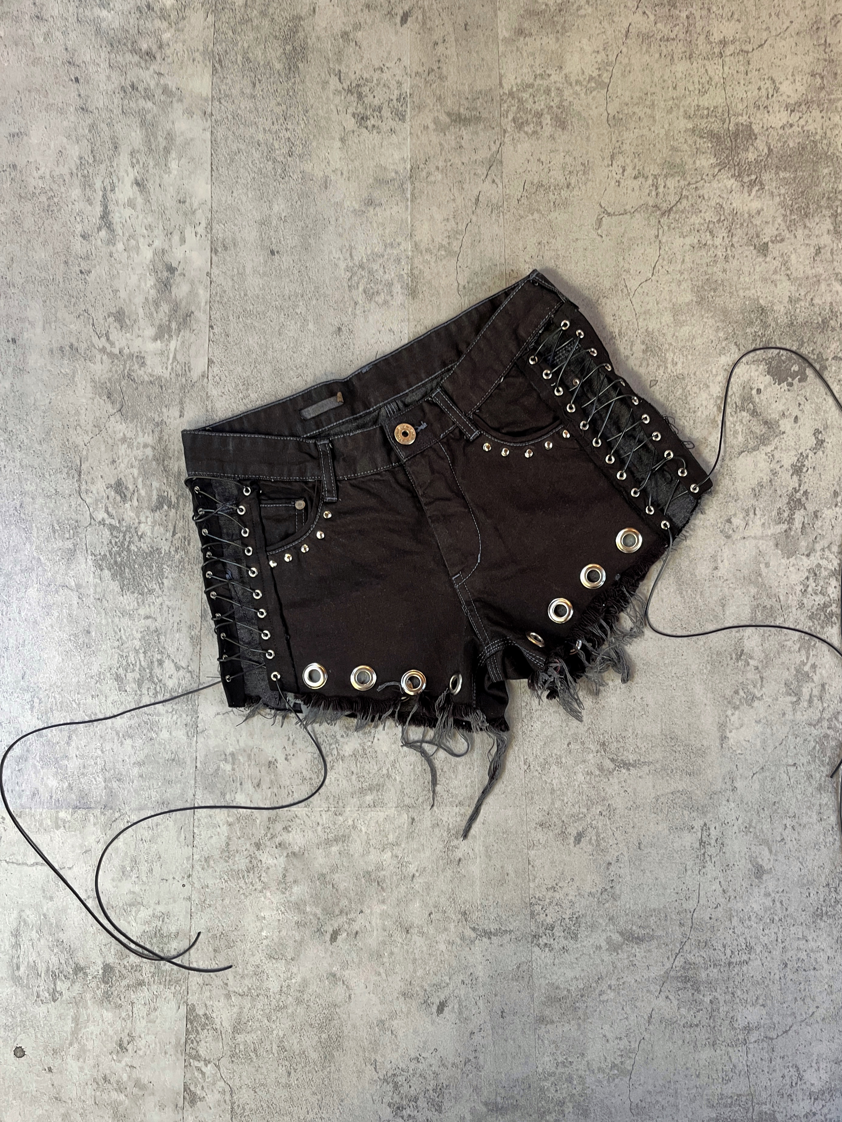 SHORT UPCYCLING | TALLA 40 1