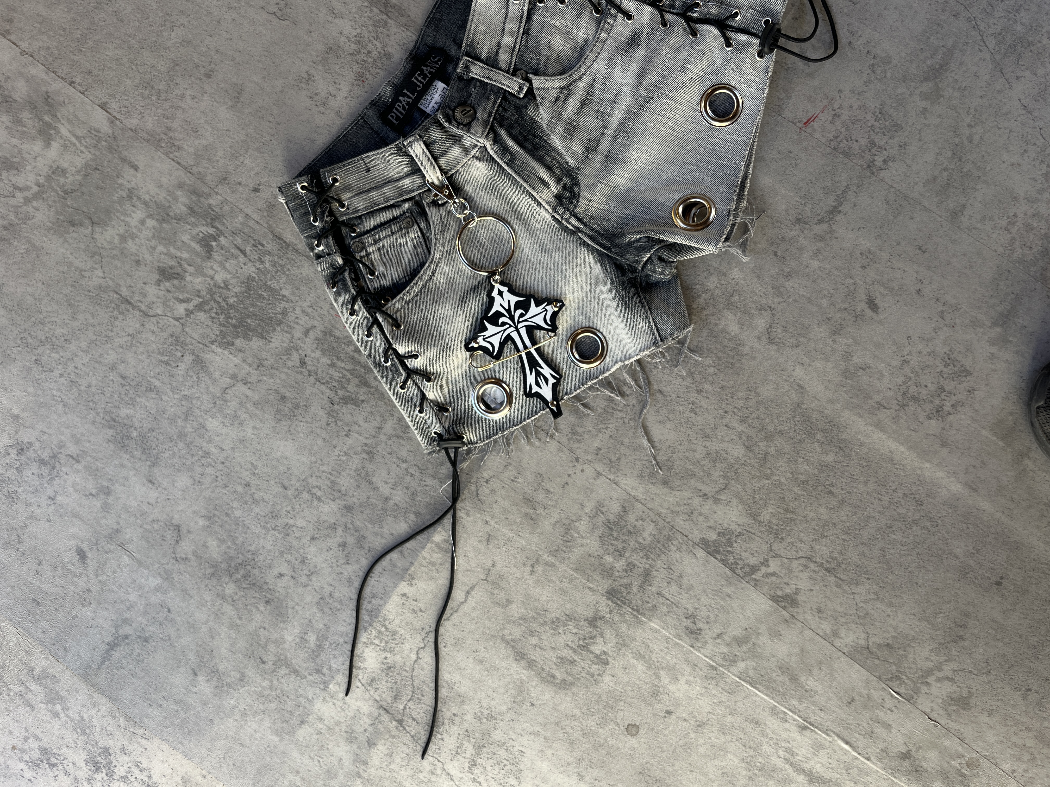 SHORT UPCYCLING | TALLA 32 (AJUSTABLE) 3