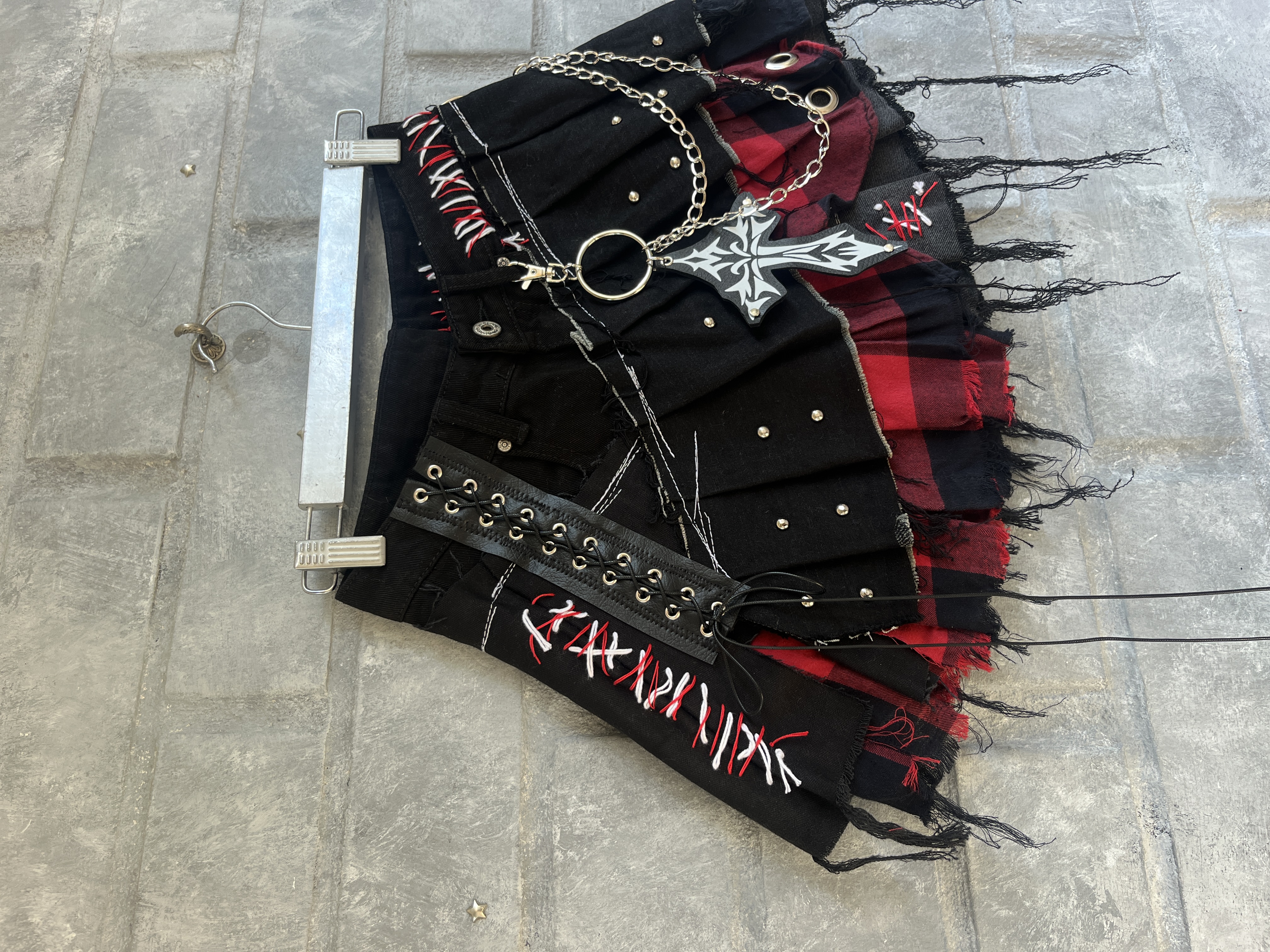 UPCYCLING ADJUSTABLE SKIRT | AVAILABLE ON REQUEST 3