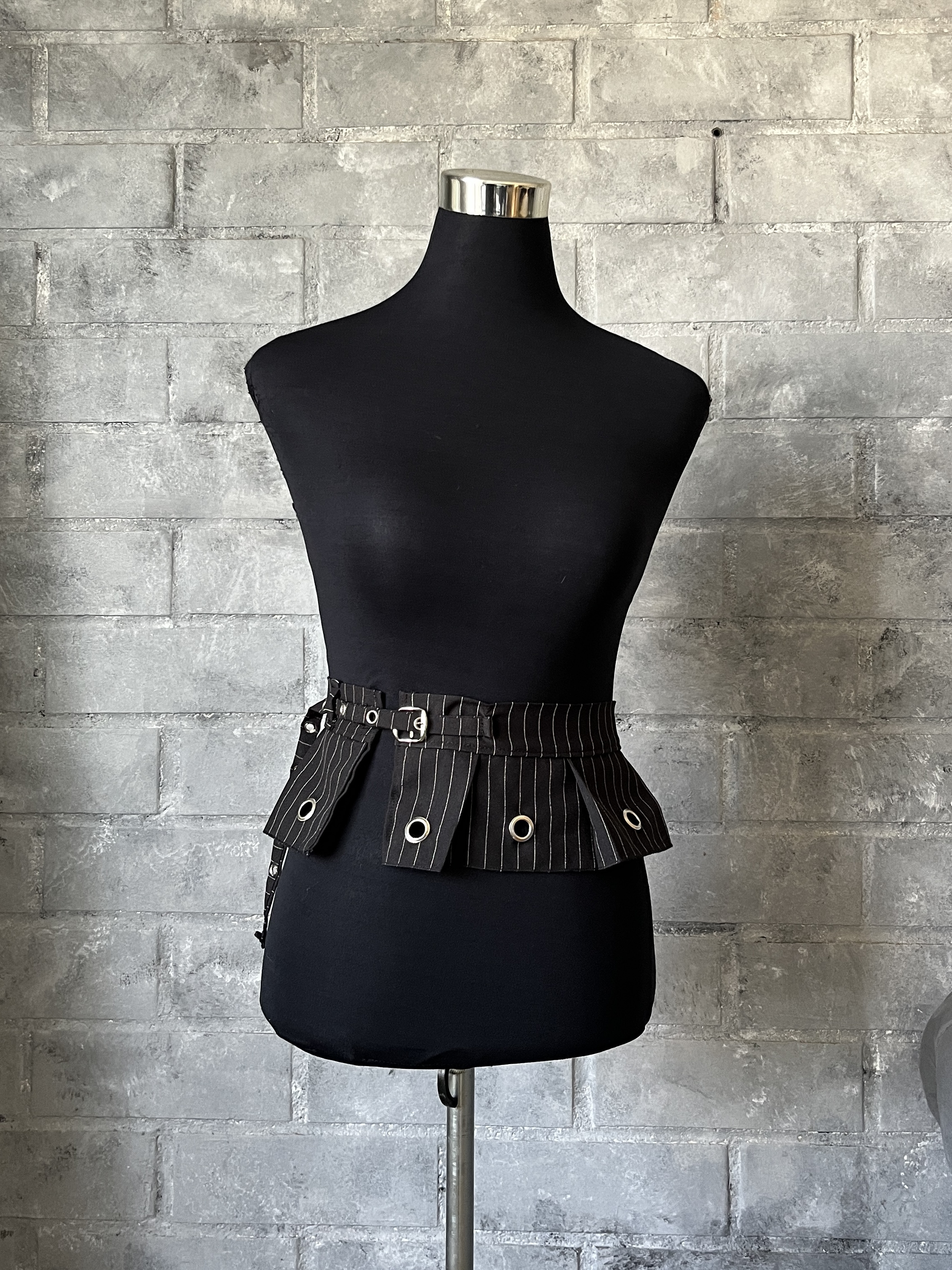 FALDA CINTURÓN | TALLA M 3