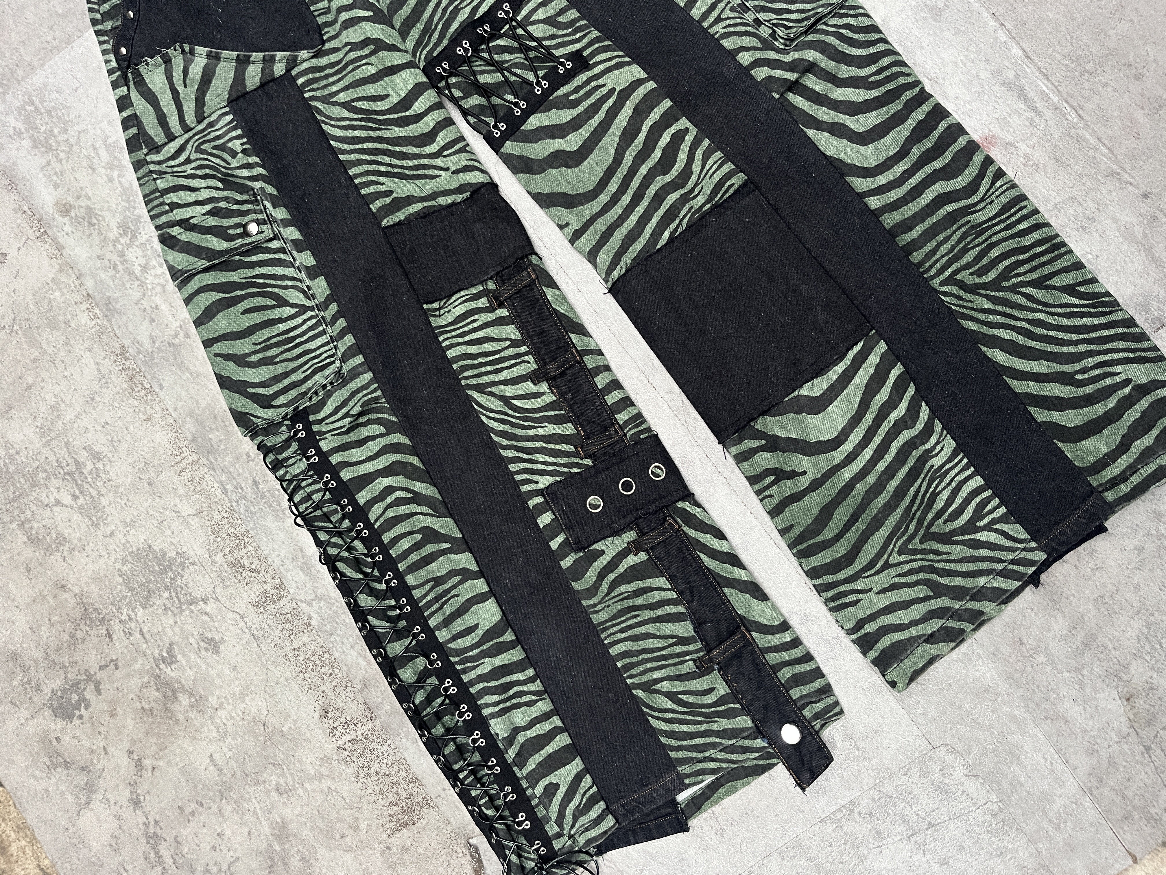 PANTALON UPCYCLING | TALLA 42 3