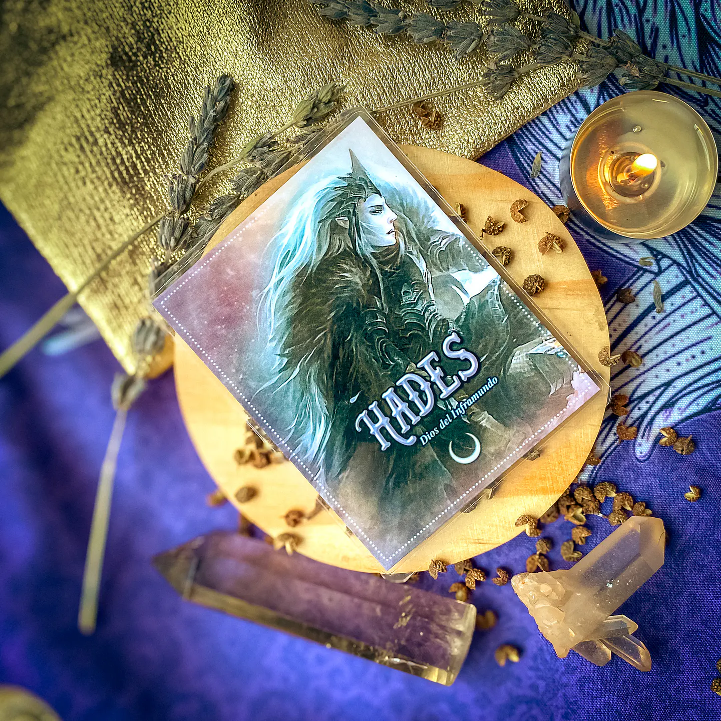SANTITO -  DIOS Hades 1