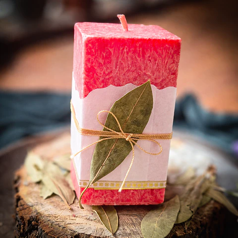 Cirios rectangulares con laurel