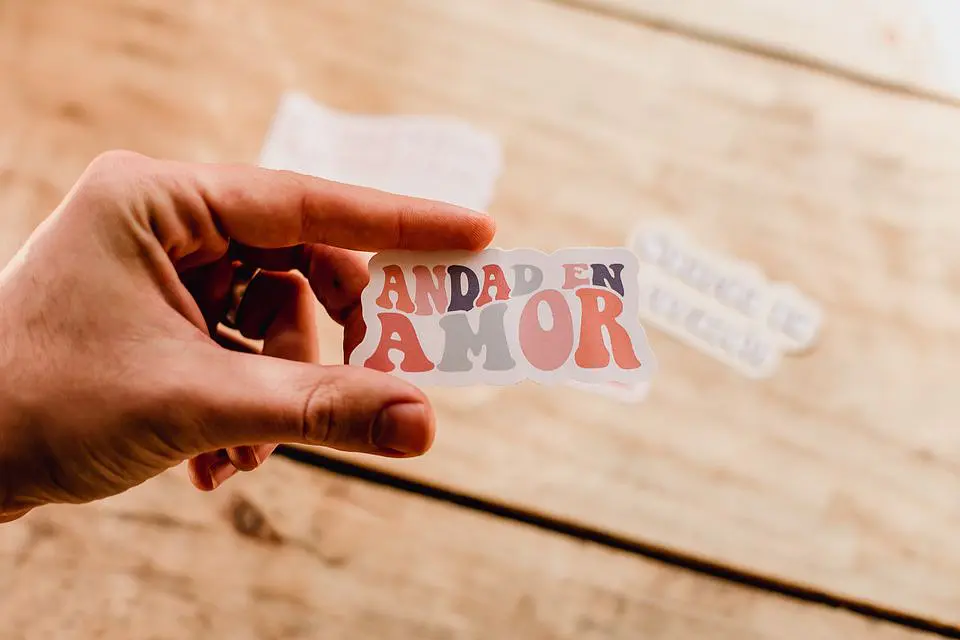 Seguir su voz - Set de Stickers 2