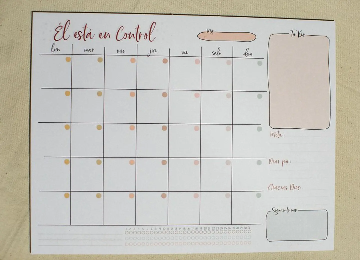 Él está en Control - Planner Mensual de Escritorio 5