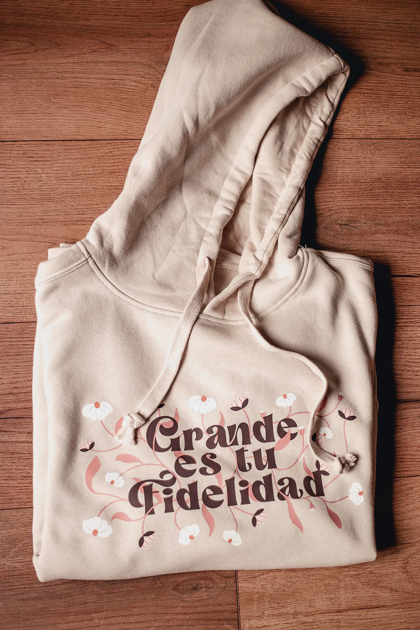 Grande es tu Fidelidad - Polerón Canguro 2