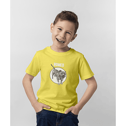 Polera JUNIOR recta con ilustración de mascota y recuadro en B/N - POL4J