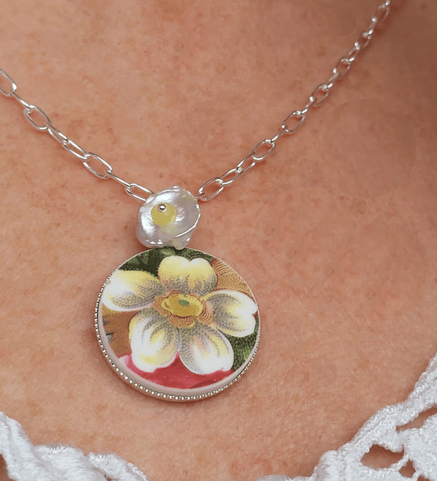 Collar de plata, porcelana, jade & perla, 'Centifolia'