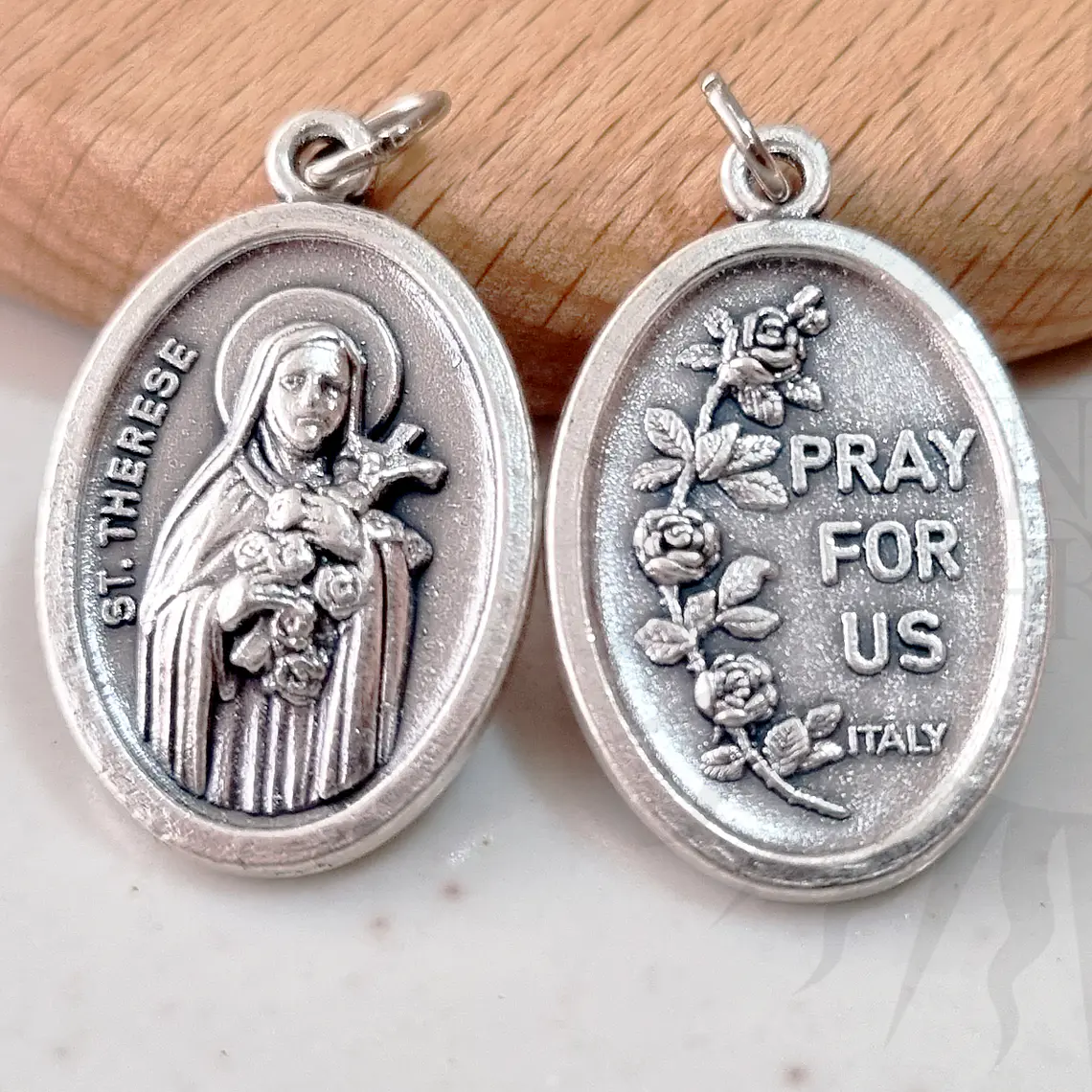 Medalla de Santa Teresa de Lisieux 2