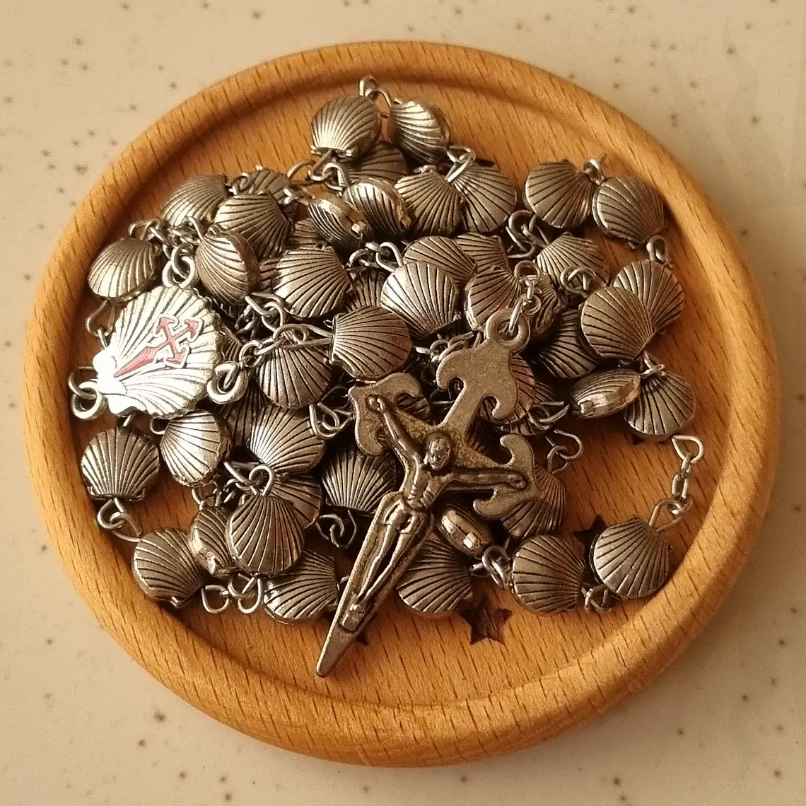 Porta Rosario de Madera - Grabado Mariano con Sagrados Corazones 3