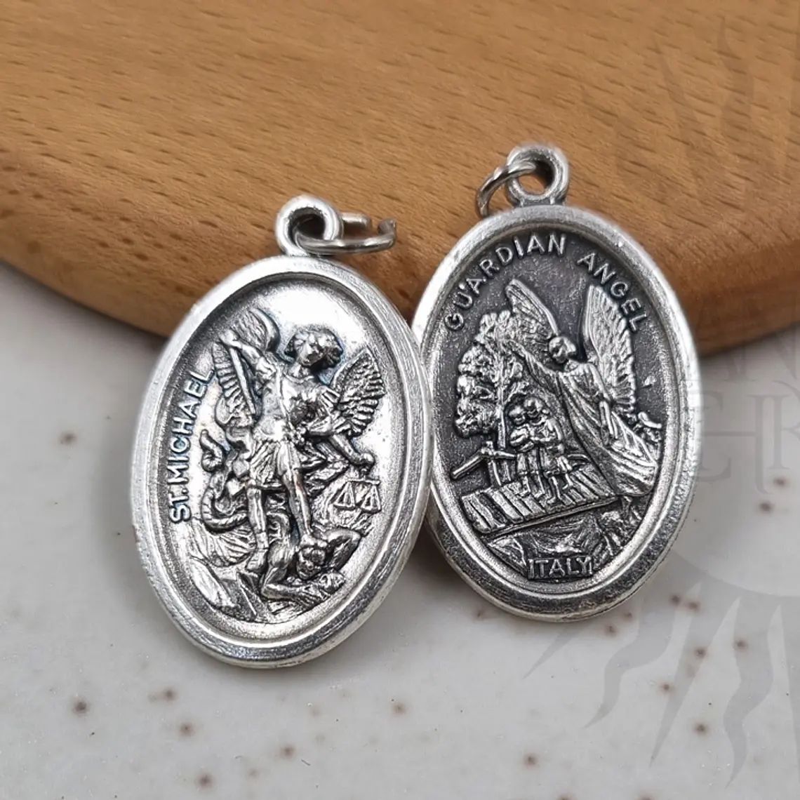 Medalla de San Miguel Arcángel 1