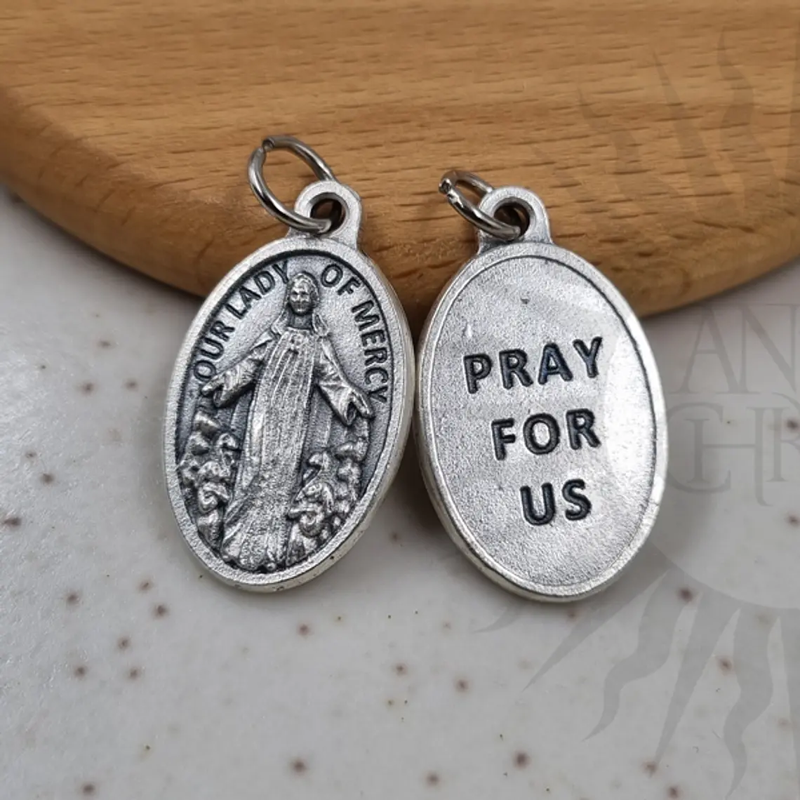 Medalla de Nuestra Señora de la Merced 3