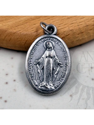 Medalla de Nuestra Señora de Las Gracias - Modelo 01