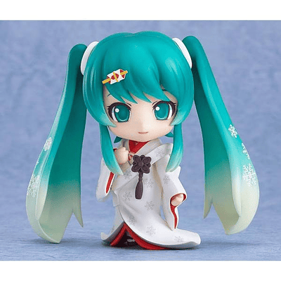Nendoroid 303 Snow Miku Strawberry Wedding Kimono Ver. 4