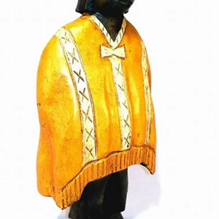 Figura Hombre Mapuche Dimensiones 22x9cm 1