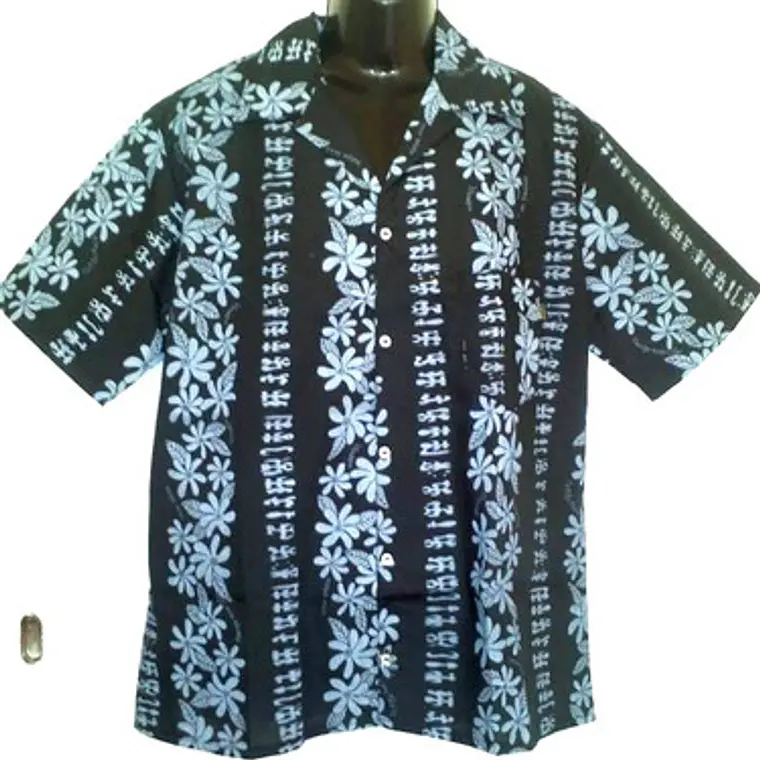 Camisa Polinésica Taukiani Negra con rongo rongo gris 1