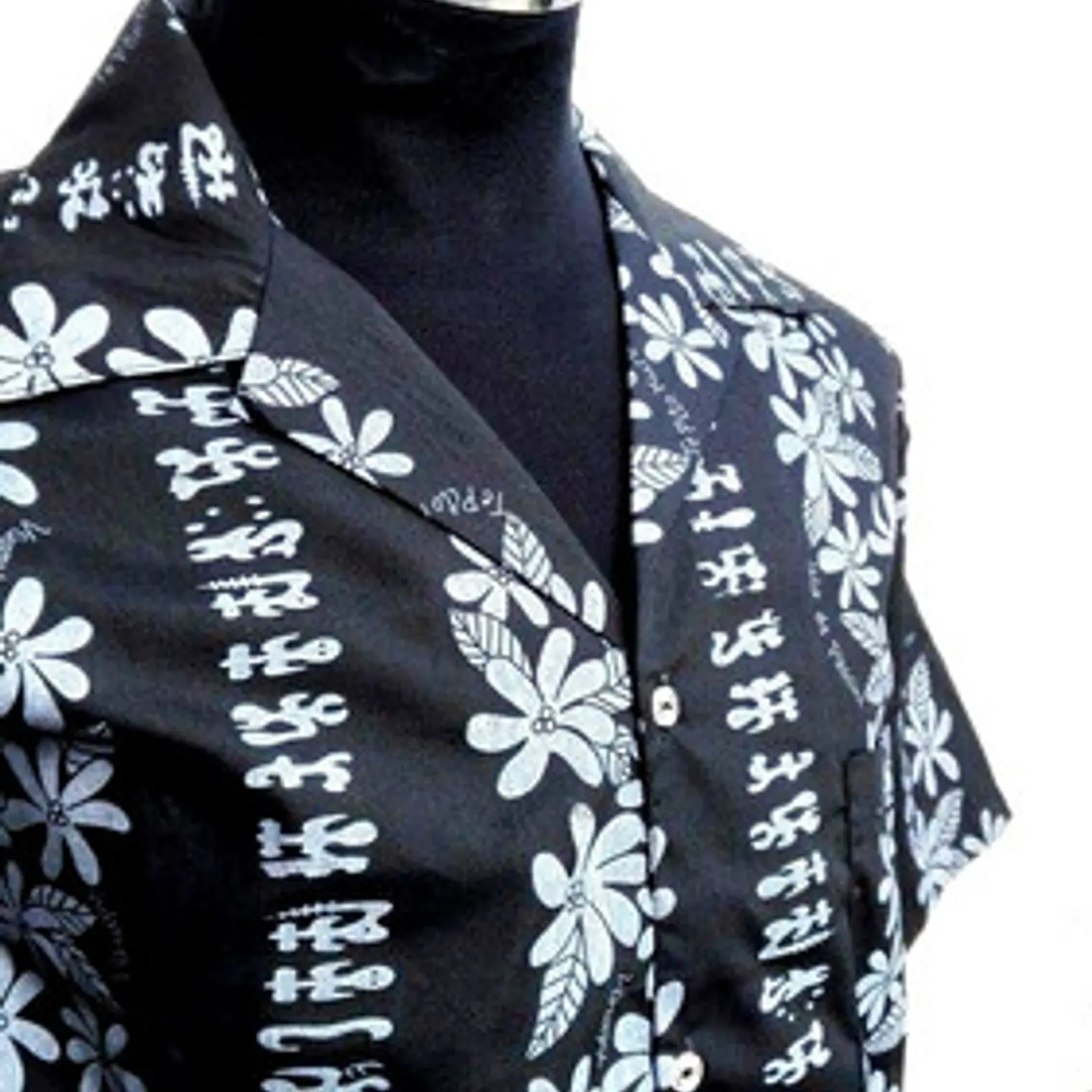 Camisa Polinésica Taukiani Negra con rongo rongo gris 2