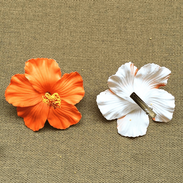 Flores Polinésicas Hibisco naranjo con pinza 